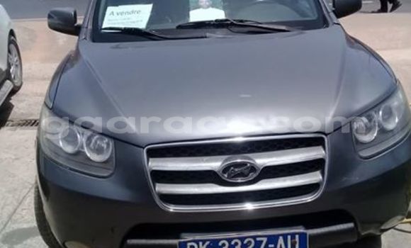 Acheter Occasion Voiture Hyundai Santa Fe Gris à Dakar au Dakar Acheter Occasion Voiture Hyundai Santa Fe Gris à Dakar au Dakar