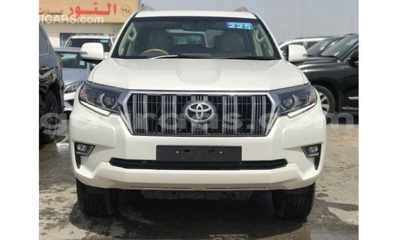 Acheter Import Voiture Toyota Prado Blanc à Import - Dubai, Dakar Acheter Import Voiture Toyota Prado Blanc à Import - Dubai, Dakar