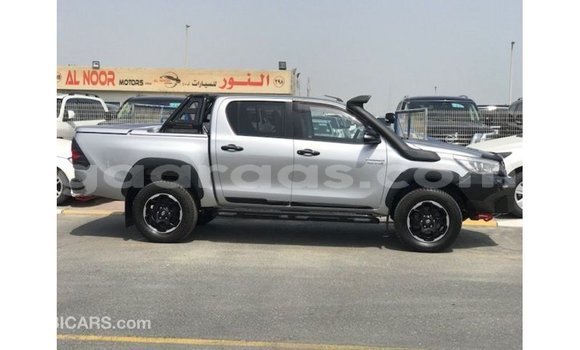 Acheter Import Voiture Toyota Hilux Autre à Import - Dubai, Dakar Acheter Import Voiture Toyota Hilux Autre à Import - Dubai, Dakar