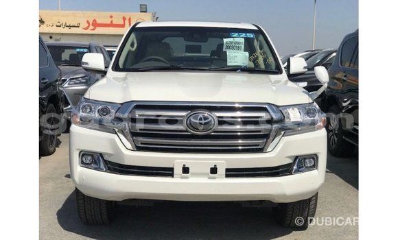 Dieundeu Imported Toyota Land Cruiser White Auto in Import - Dubai in Dakar Dieundeu Imported Toyota Land Cruiser White Auto in Import - Dubai in Dakar