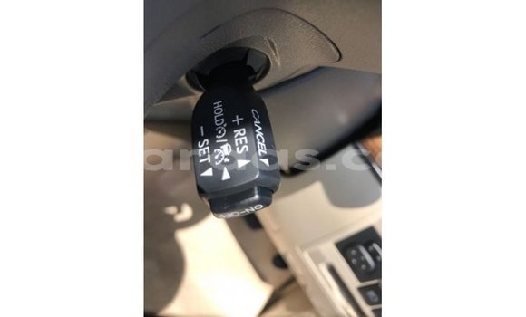 Dieundeu Imported Toyota Land Cruiser White Auto in Import - Dubai in Dakar Dieundeu Imported Toyota Land Cruiser White Auto in Import - Dubai in Dakar