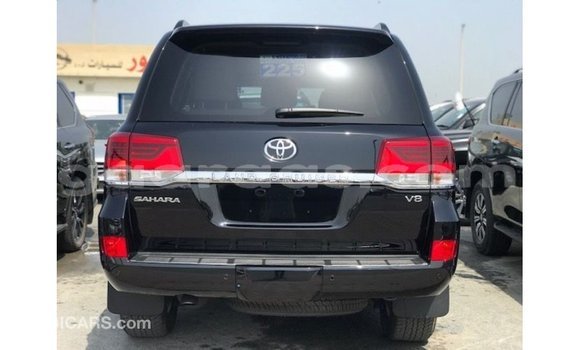 Acheter Import Voiture Toyota Land Cruiser Noir à Import - Dubai, Dakar Acheter Import Voiture Toyota Land Cruiser Noir à Import - Dubai, Dakar
