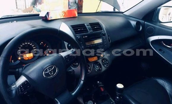Acheter Occasion Voiture Toyota RAV4 Noir à Bakel, Tambacounda Acheter Occasion Voiture Toyota RAV4 Noir à Bakel, Tambacounda