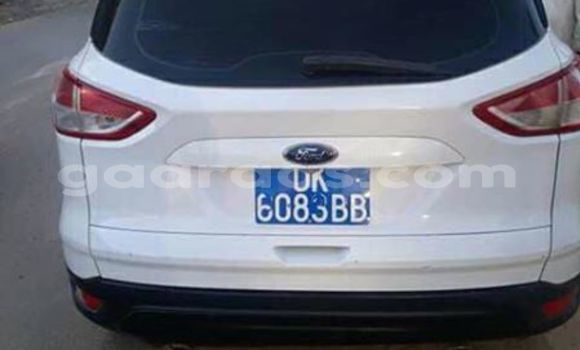 Acheter Occasion Voiture Ford Escape Blanc à Bakel, Tambacounda Acheter Occasion Voiture Ford Escape Blanc à Bakel, Tambacounda
