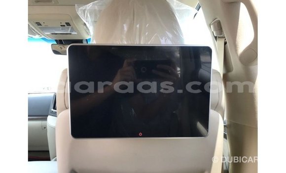 Acheter Import Voiture Toyota Land Cruiser Noir à Import - Dubai, Dakar Acheter Import Voiture Toyota Land Cruiser Noir à Import - Dubai, Dakar