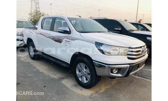 Buy Import Toyota Hilux White Car in Import - Dubai in Dakar Buy Import Toyota Hilux White Car in Import - Dubai in Dakar