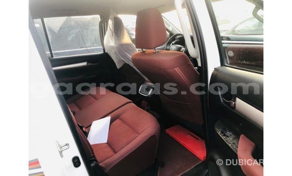 Buy Import Toyota Hilux White Car in Import - Dubai in Dakar Buy Import Toyota Hilux White Car in Import - Dubai in Dakar