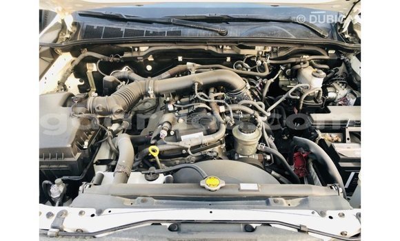 Buy Import Toyota Hilux White Car in Import - Dubai in Dakar Buy Import Toyota Hilux White Car in Import - Dubai in Dakar