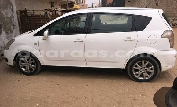 Acheter Occasion Voiture Toyota Verso Blanc à Bakel au Tambacounda Acheter Occasion Voiture Toyota Verso Blanc à Bakel au Tambacounda