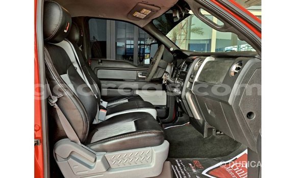 Acheter Import Voiture Ford Club Wagon Rouge à Import - Dubai, Dakar Acheter Import Voiture Ford Club Wagon Rouge à Import - Dubai, Dakar