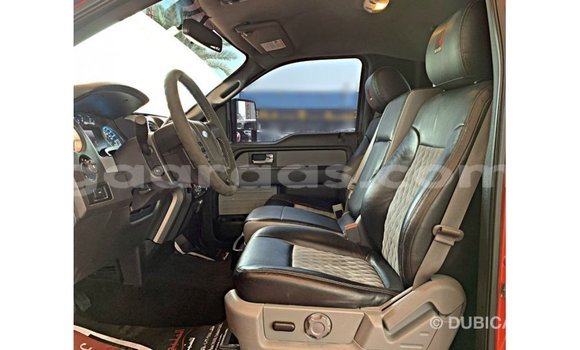 Acheter Import Voiture Ford Club Wagon Rouge à Import - Dubai, Dakar Acheter Import Voiture Ford Club Wagon Rouge à Import - Dubai, Dakar