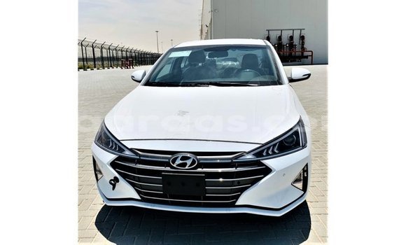 Acheter Import Voiture Hyundai Elantra Blanc à Import - Dubai, Dakar Acheter Import Voiture Hyundai Elantra Blanc à Import - Dubai, Dakar