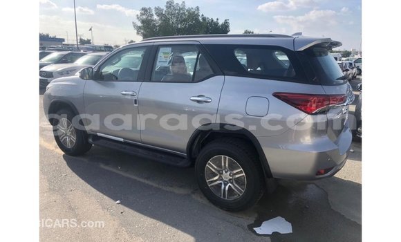 Acheter Import Voiture Toyota Fortuner Autre à Import - Dubai, Dakar Acheter Import Voiture Toyota Fortuner Autre à Import - Dubai, Dakar