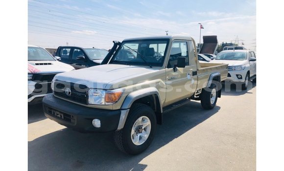 Buy Import Toyota Land Cruiser Beige Car in Import - Dubai in Dakar Buy Import Toyota Land Cruiser Beige Car in Import - Dubai in Dakar