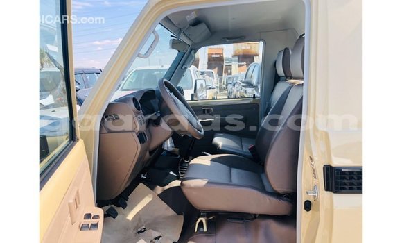 Dieundeu Imported Toyota Land Cruiser Beige Auto in Import - Dubai in Dakar Dieundeu Imported Toyota Land Cruiser Beige Auto in Import - Dubai in Dakar