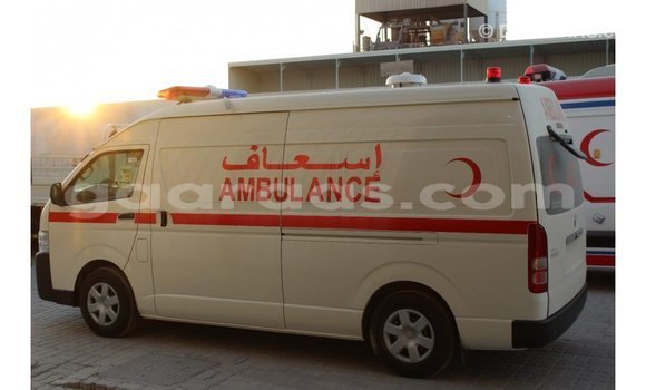 Dieundeu Imported Toyota Hiace White Auto in Import - Dubai in Dakar Dieundeu Imported Toyota Hiace White Auto in Import - Dubai in Dakar