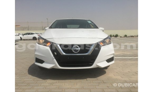 Acheter Import Voiture Nissan Sunny Blanc à Import - Dubai, Dakar Acheter Import Voiture Nissan Sunny Blanc à Import - Dubai, Dakar