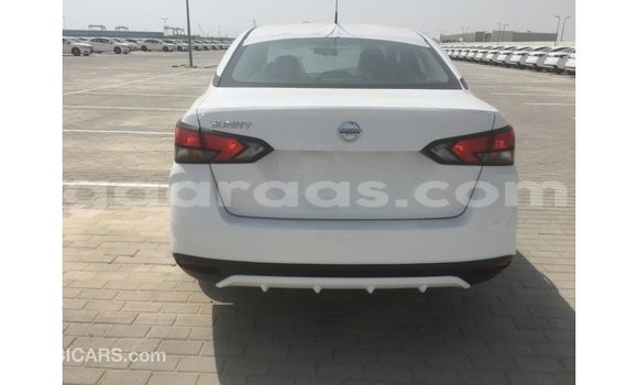 Acheter Import Voiture Nissan Sunny Blanc à Import - Dubai, Dakar Acheter Import Voiture Nissan Sunny Blanc à Import - Dubai, Dakar