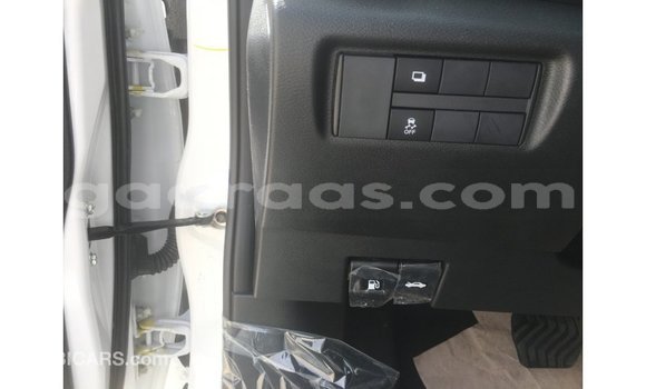 Acheter Import Voiture Nissan Sunny Blanc à Import - Dubai, Dakar Acheter Import Voiture Nissan Sunny Blanc à Import - Dubai, Dakar