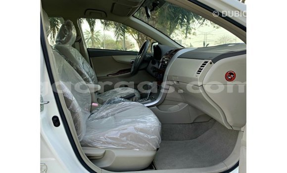Acheter Import Voiture Toyota Corolla Blanc à Import - Dubai, Dakar Acheter Import Voiture Toyota Corolla Blanc à Import - Dubai, Dakar