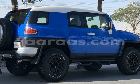 Acheter Import Voiture Toyota FJ Cruiser Bleu à Import - Dubai, Dakar Acheter Import Voiture Toyota FJ Cruiser Bleu à Import - Dubai, Dakar