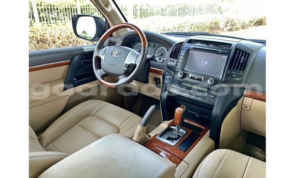 Acheter Import Voiture Toyota Land Cruiser Autre à Import - Dubai, Dakar Acheter Import Voiture Toyota Land Cruiser Autre à Import - Dubai, Dakar