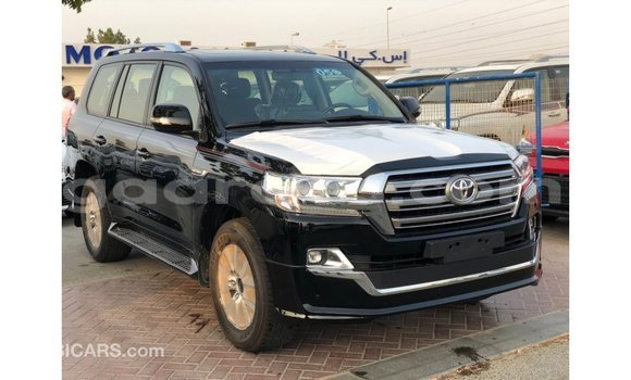 Dieundeu Imported Toyota Land Cruiser Black Auto in Import - Dubai in Dakar Dieundeu Imported Toyota Land Cruiser Black Auto in Import - Dubai in Dakar