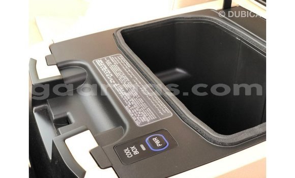 Acheter Import Voiture Toyota Land Cruiser Noir à Import - Dubai, Dakar Acheter Import Voiture Toyota Land Cruiser Noir à Import - Dubai, Dakar