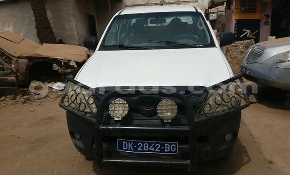 Dieundeu Occasion Toyota Hilux White Auto in Bakel in Tambacounda Dieundeu Occasion Toyota Hilux White Auto in Bakel in Tambacounda