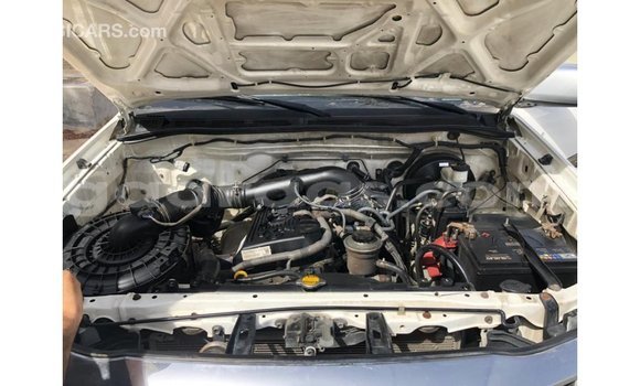 Dieundeu Imported Toyota Hilux White Auto in Import - Dubai in Dakar Dieundeu Imported Toyota Hilux White Auto in Import - Dubai in Dakar