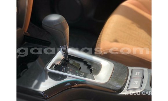 Acheter Import Voiture Toyota Fortuner Blanc à Import - Dubai, Dakar Acheter Import Voiture Toyota Fortuner Blanc à Import - Dubai, Dakar