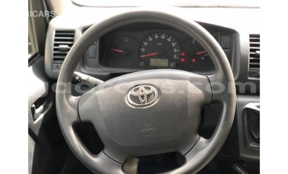 Buy Import Toyota Hiace White Car in Import - Dubai in Dakar Buy Import Toyota Hiace White Car in Import - Dubai in Dakar