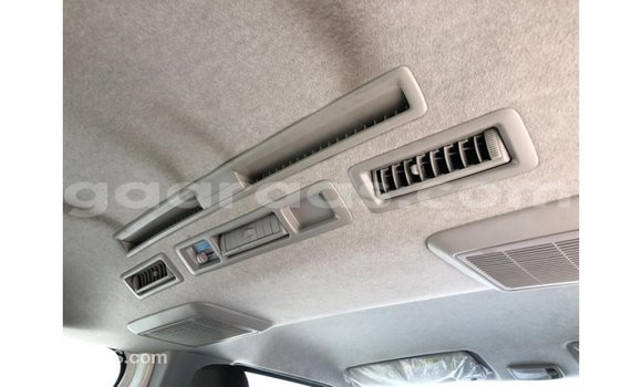 Buy Import Toyota Hiace White Car in Import - Dubai in Dakar Buy Import Toyota Hiace White Car in Import - Dubai in Dakar