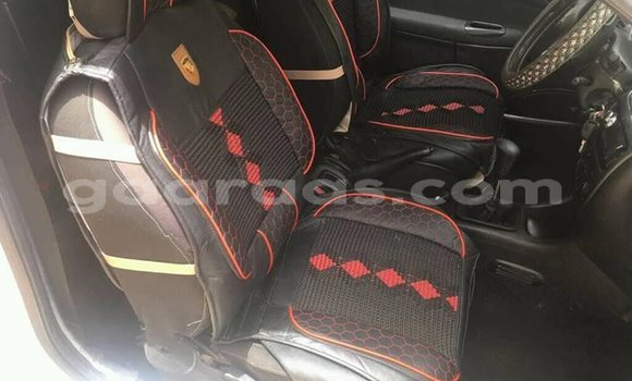 Buy Used Peugeot 206 White Car in Dakar in Dakar Buy Used Peugeot 206 White Car in Dakar in Dakar