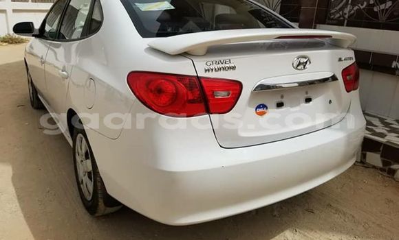 Acheter Occasion Voiture Hyundai Elantra Blanc à Dakar, Dakar Acheter Occasion Voiture Hyundai Elantra Blanc à Dakar, Dakar