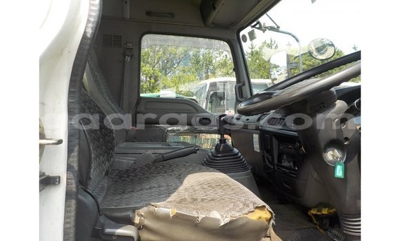 Buy Import Isuzu Rodeo White Car in Import - Dubai in Dakar Buy Import Isuzu Rodeo White Car in Import - Dubai in Dakar