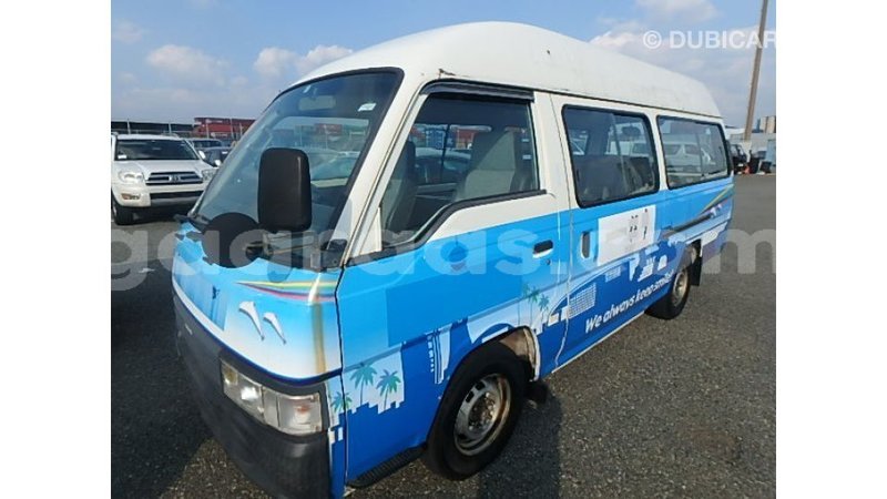 Big with watermark nissan caravan dakar import dubai 6708