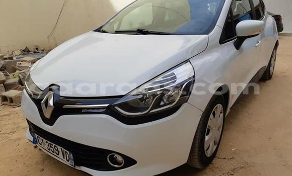 Acheter Occasion Voiture Renault Clio Blanc à Dakar, Dakar Acheter Occasion Voiture Renault Clio Blanc à Dakar, Dakar